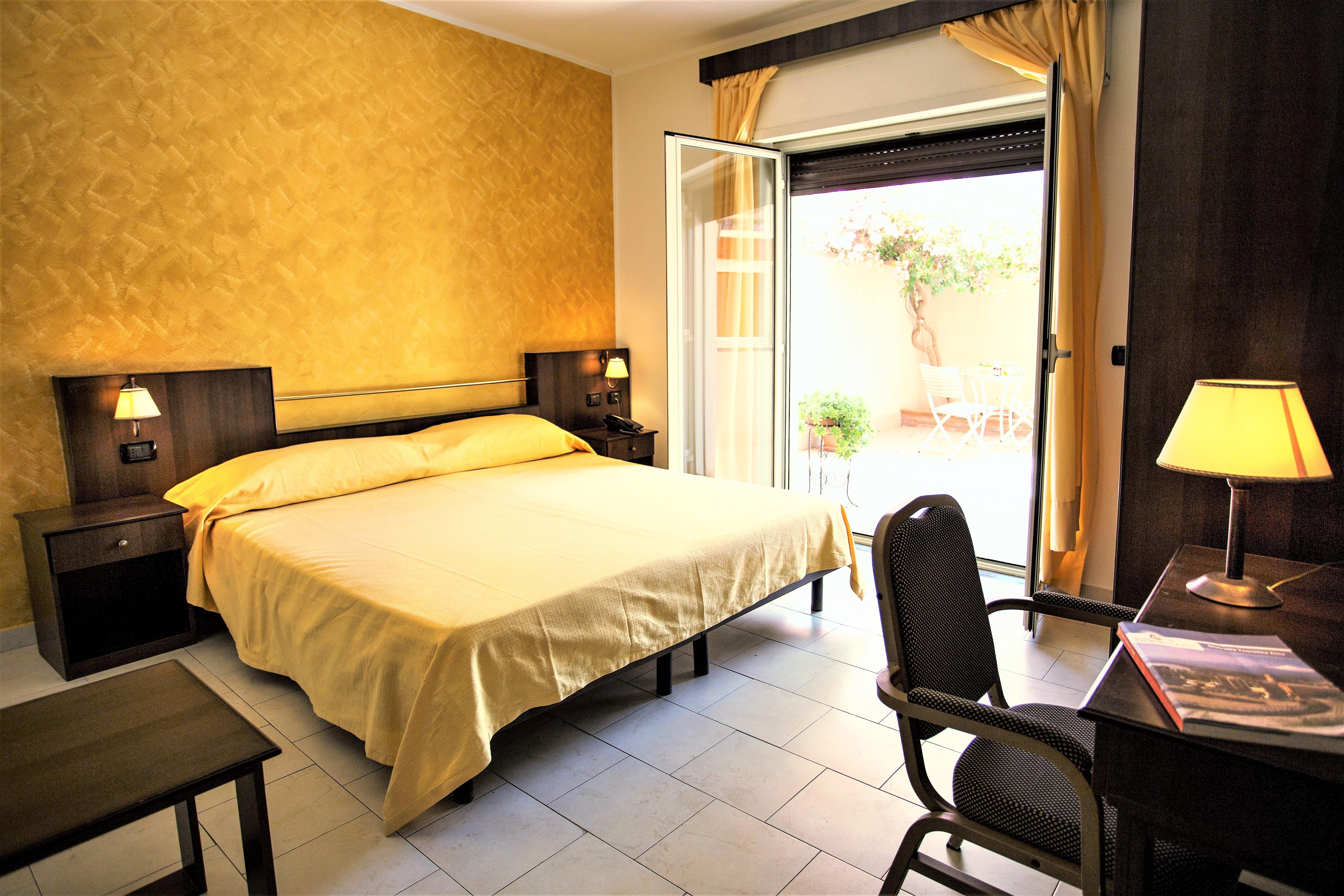Hotel Marabel Sant'Alessio Siculo Exterior photo