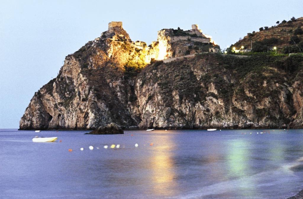 Hotel Marabel Sant'Alessio Siculo Exterior photo
